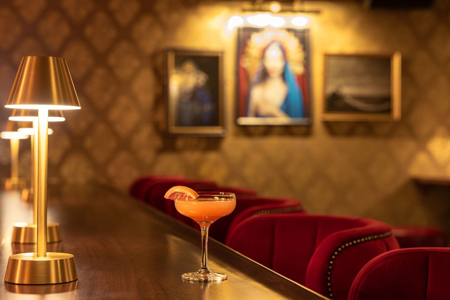 Cocktail lounge at Sallymount House